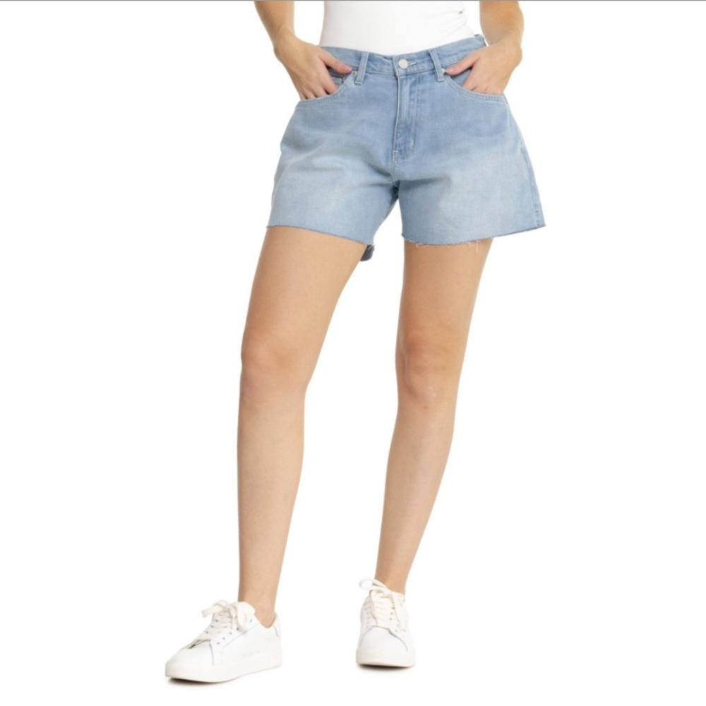 Light Wash Denim Jean Shorts - Casual Women's Shorts